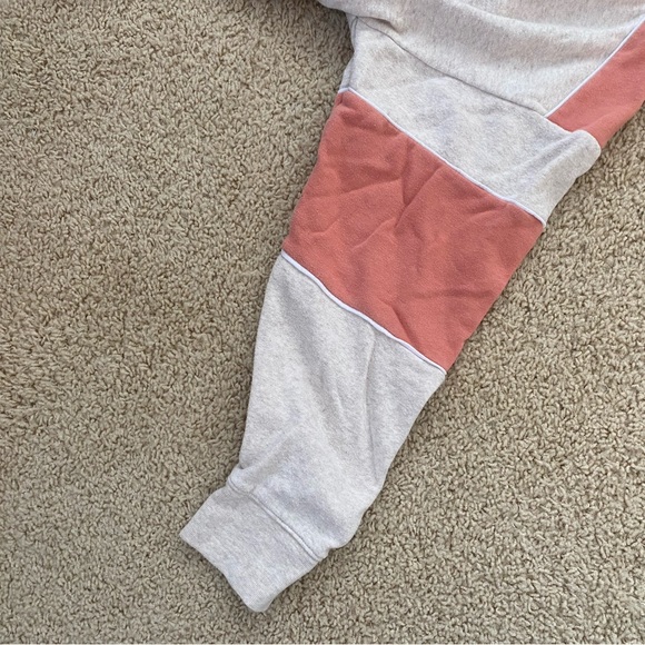 American Eagle Ahh-Mazingly Soft Crew Neck Sweatshirt - Picture 4 of 4